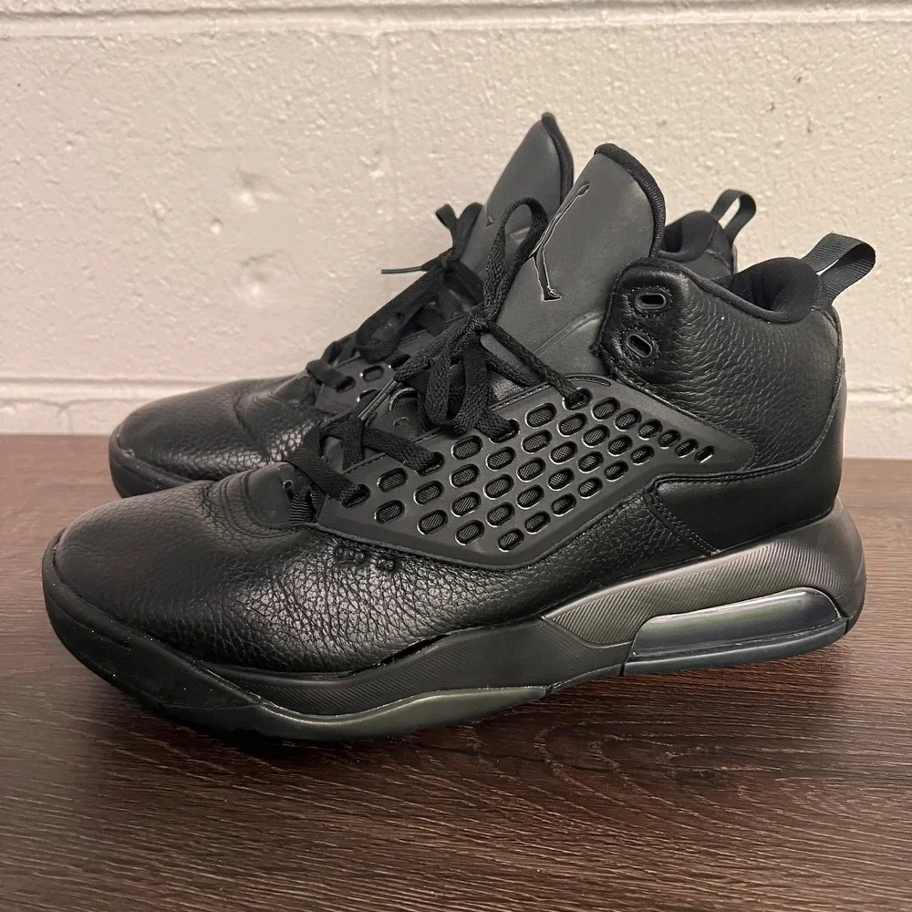 Jordan max 200